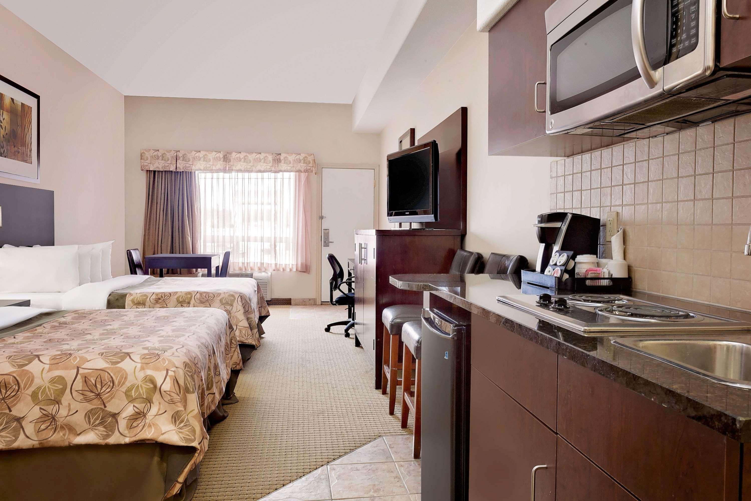 Ramada By Wyndham Lac La Biche Extérieur photo